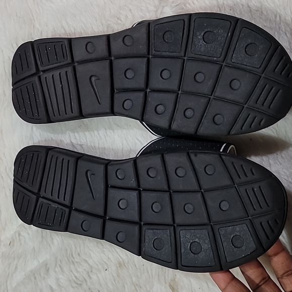 Nike comfort footbed soft foam slides beach vacation 360883-011 Sz10 black white - Picture 8 of 14